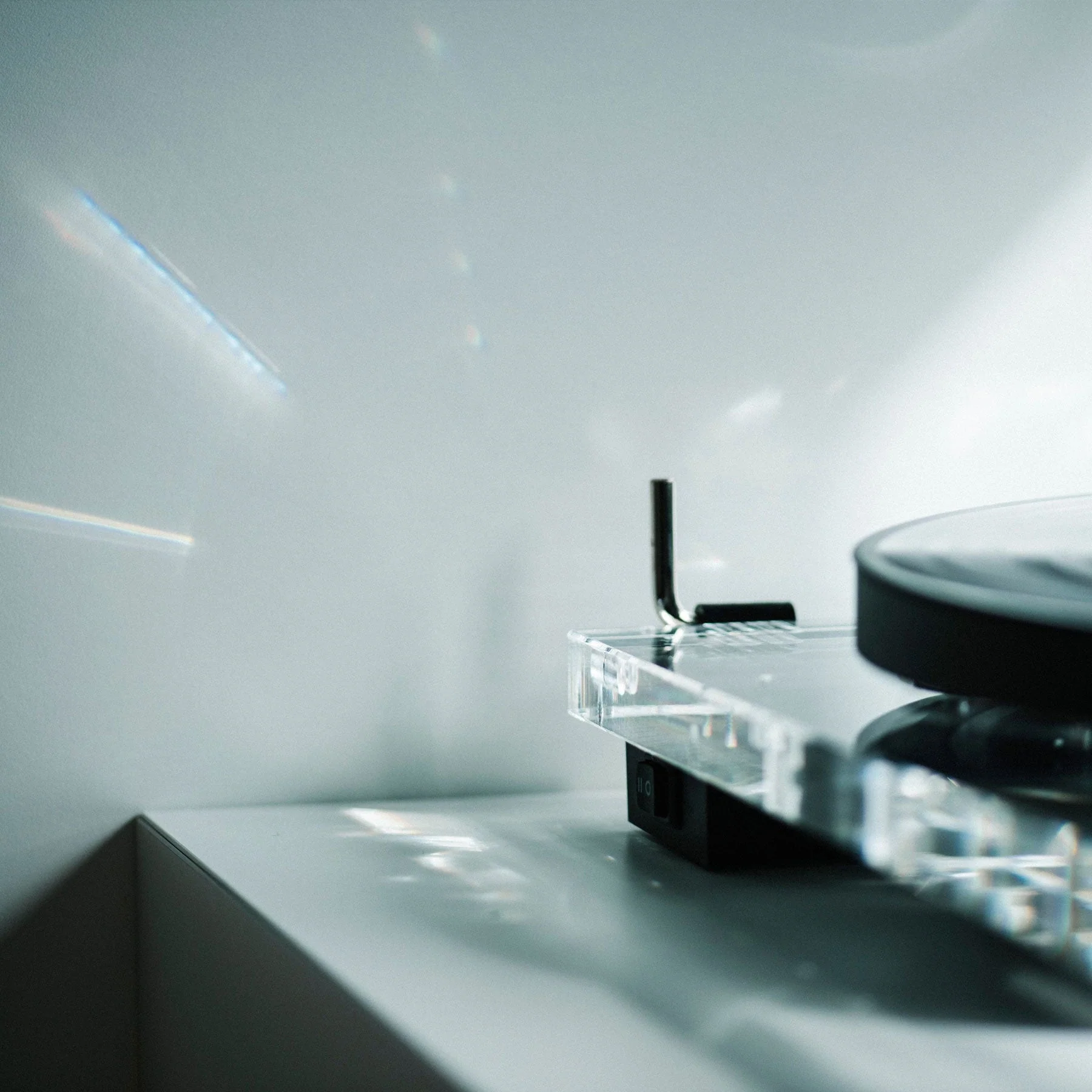Pro-Ject: XA B Balanced Acrylic Turntable