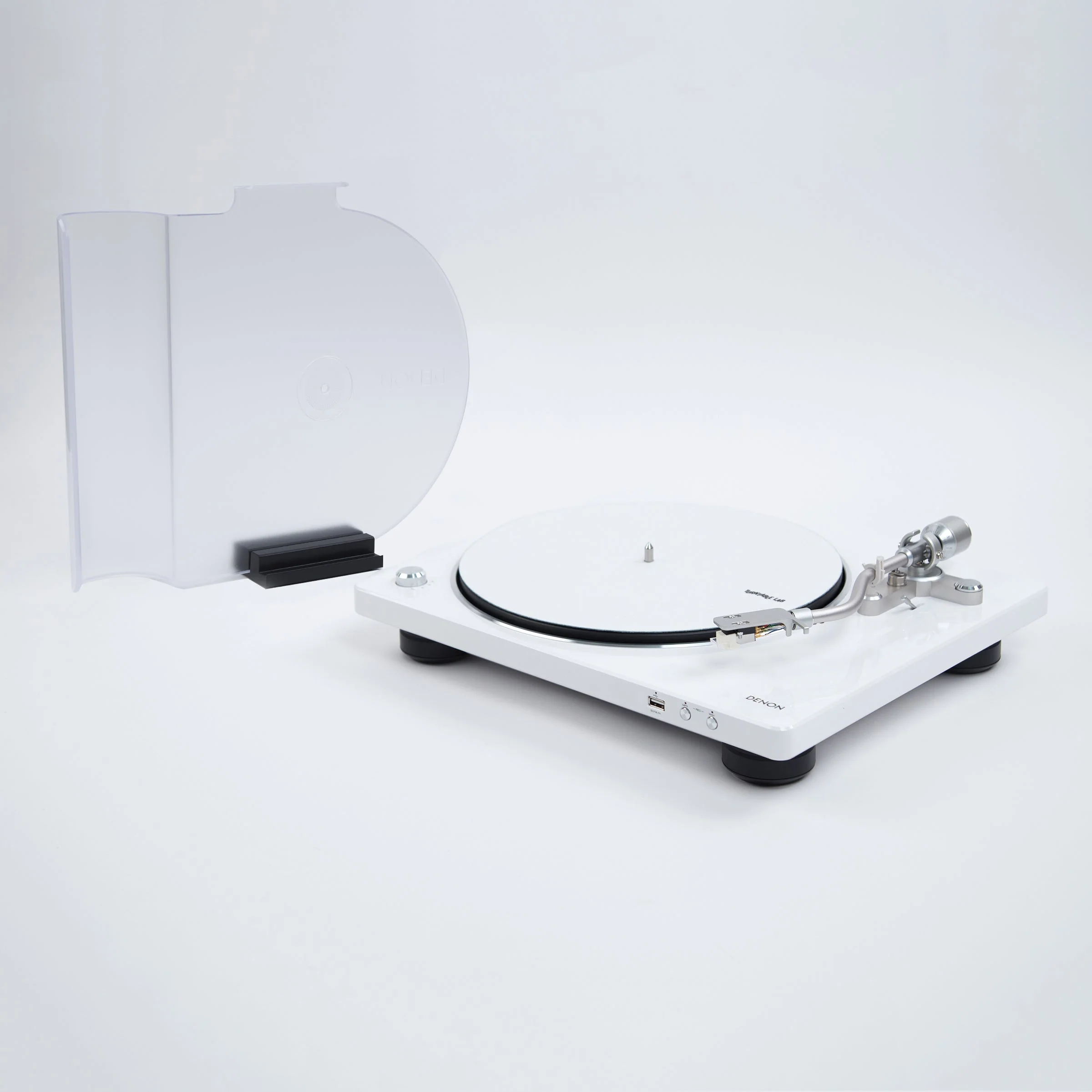 Denon: DP-450USB Turntable - White (DP450USBWT) (Open Box Special)