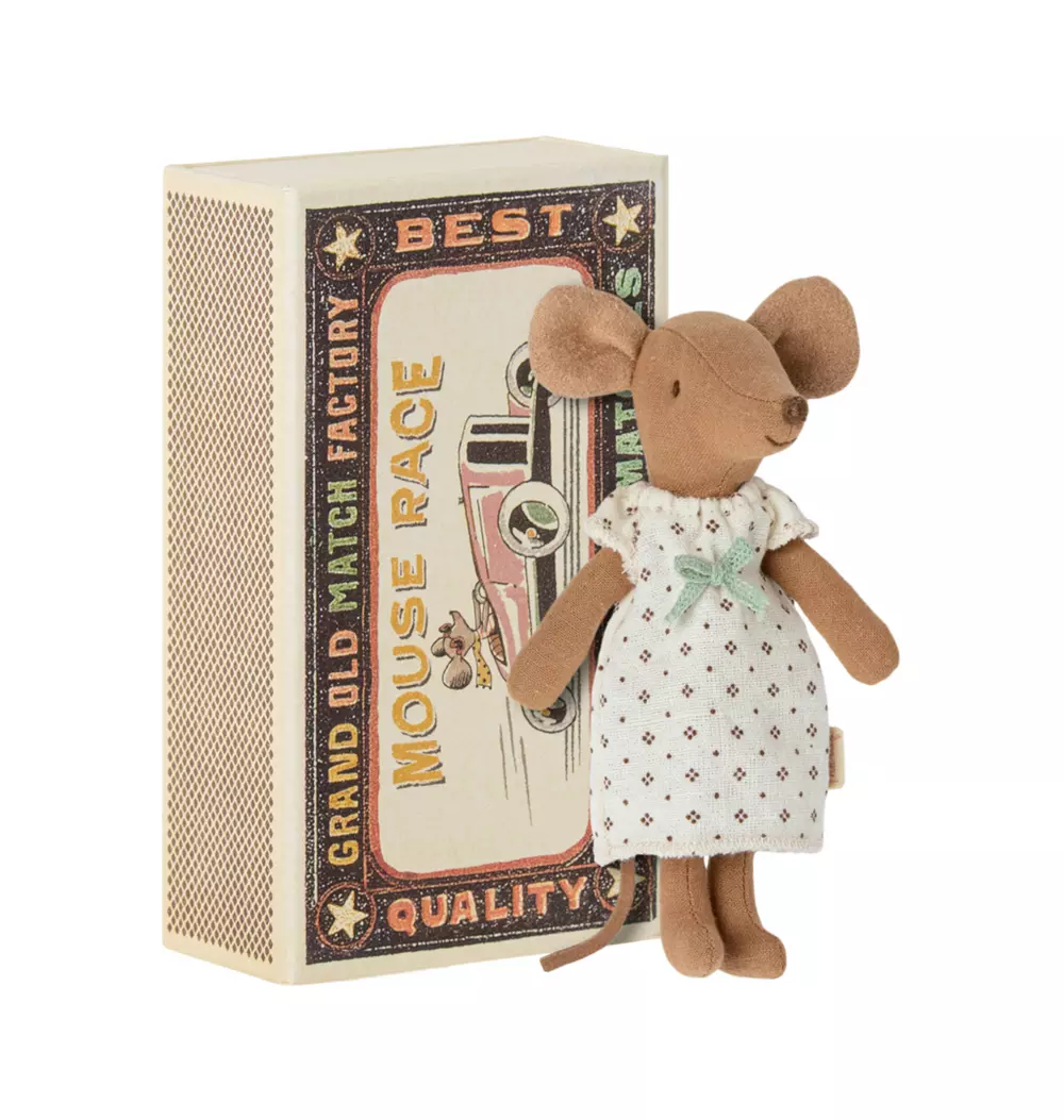 Big Sister Mouse in Box - Nightgown
