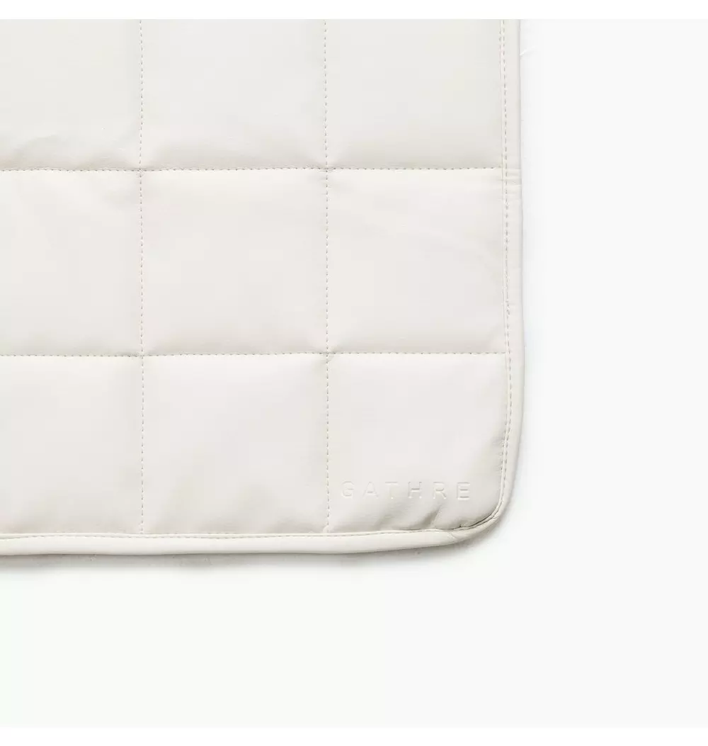 Ivory Square Quilted Mat