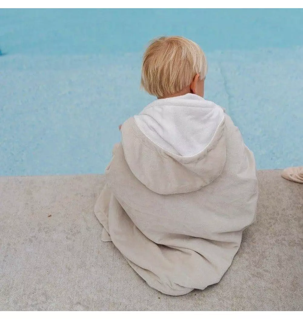 Hooded Towel in Feather